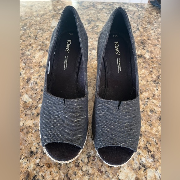 Toms Shoes - NWOT TOMS Michelle Wedge Sandals
